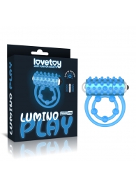 Голубое, светящееся в темноте виброкольцо Lumino Play Vibrating Penis Ring - Lovetoy - в Электростали купить с доставкой