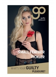 Пластиковая метелочка с красными пёрышками Small Feather Tickler - 32 см. - Blush Novelties - купить с доставкой в Электростали
