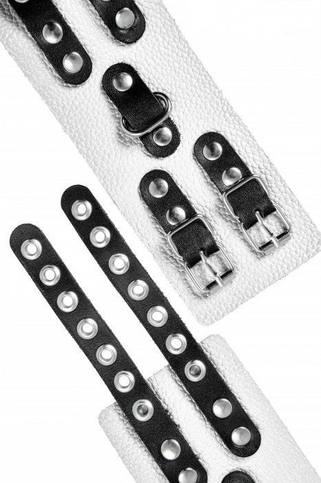 Бело-черные наручники с двумя ремешками и люверсами - Pecado - купить с доставкой в Электростали