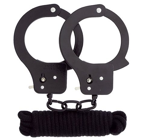 Чёрные наручники из листового металла в комплекте с веревкой BONDX METAL CUFFS LOVE ROPE SET - Dream Toys - купить с доставкой в Электростали